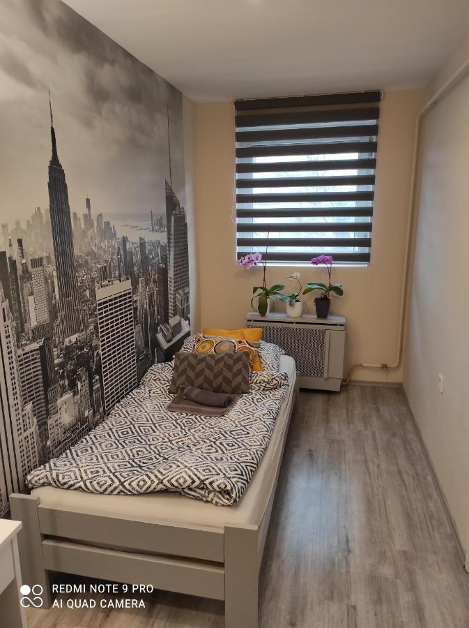 Baross Apartman Kaposvár Esterno foto